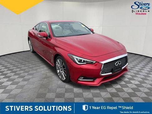 Used 2017 INFINITI Q60 Red Sport 400 AWD/4WD image 3