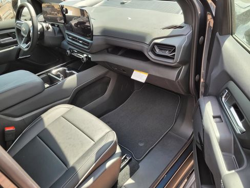 New 2026 Chevrolet Silverado EV LT AWD/4WD image 6