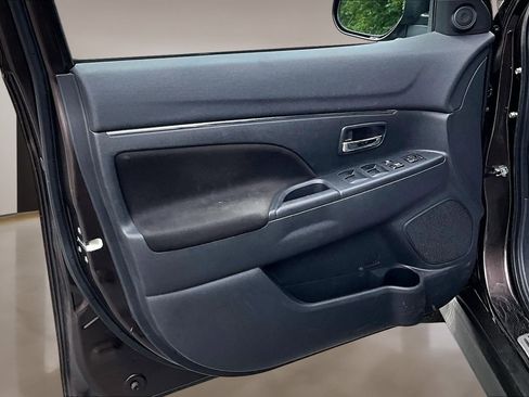Used 2020 Mitsubishi Outlander Sport ES FWD image 20