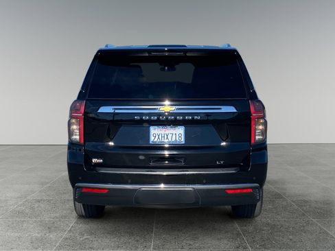 Used 2024 Chevrolet Suburban LT image 4