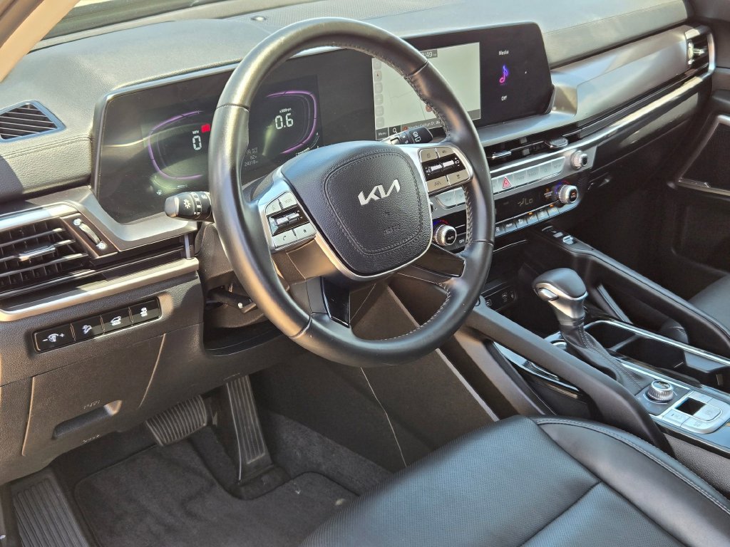 Used 2025 Kia Telluride S AWD/4WD image 10