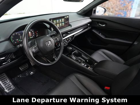 Used 2023 Honda Accord Sport image 4