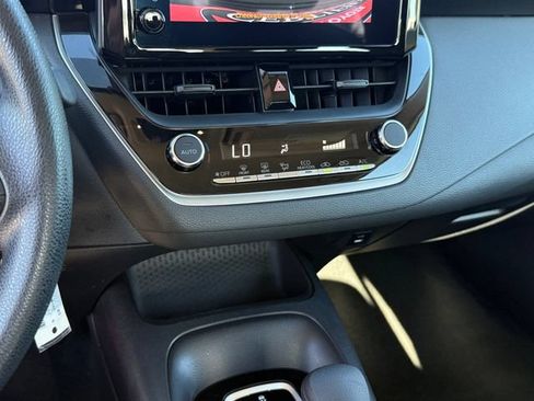 Used 2024 Toyota Corolla LE FWD image 19