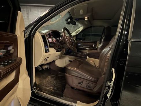 Used 2016 RAM 3500 Laramie Longhorn w/ Convenience Group AWD/4WD image 9