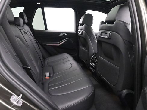 Used 2022 BMW X5 xDrive40i w/ M Sport Package AWD/4WD image 21
