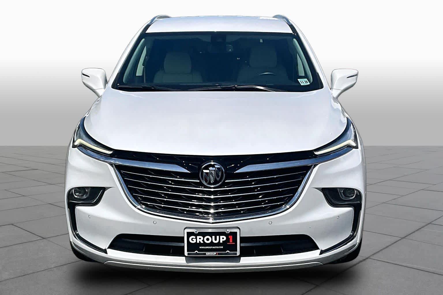 Used 2024 Buick Enclave Essence FWD image 6