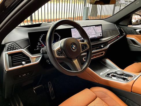 Used 2024 BMW X6 xDrive40i w/ Premium Package image 17