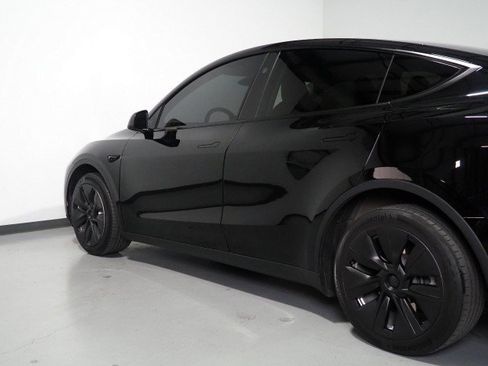 Used 2023 Tesla Model Y Long Range AWD/4WD image 51