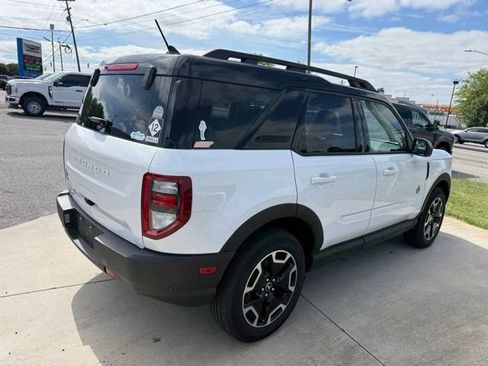 Used 2024 Ford Bronco Sport Outer Banks w/ Tech Package AWD/4WD image 10