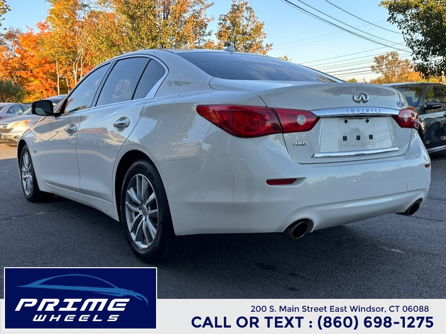Used 2015 INFINITI Q50 AWD w/ Moonroof Package image 5