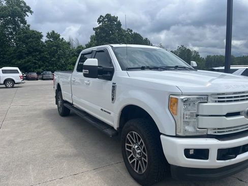 Used 2017 Ford F350 Lariat w/ Lariat Value Package AWD/4WD image 12