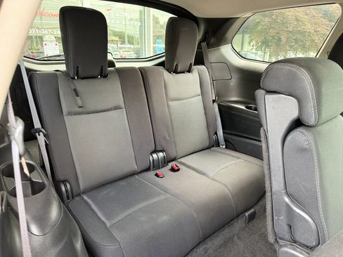 Used 2018 Nissan Pathfinder SV AWD/4WD image 34