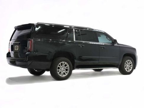 Used 2020 GMC Yukon XL SLT w/ Open Road Package RWD image 7