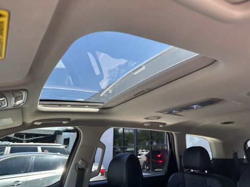 Used 2024 Kia Telluride S w/ S Sunroof Package FWD image 28