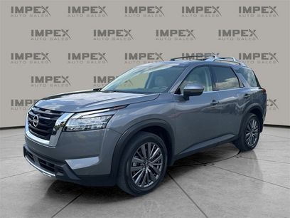 Used 2024 Nissan Pathfinder SL w/ SL Premium Package