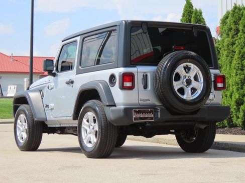 Used 2022 Jeep Wrangler Sport AWD/4WD image 10