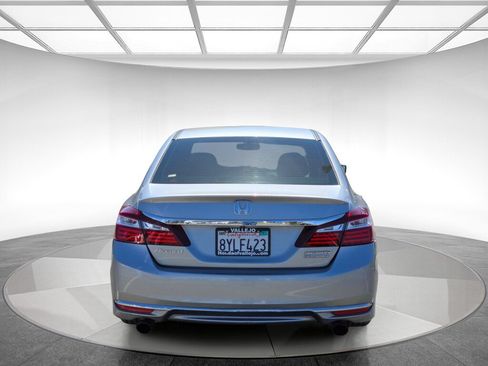 Certified 2017 Honda Accord Sport Special Edition image 4
