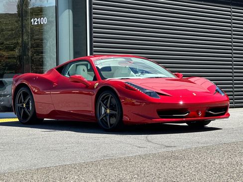 Used 2010 Ferrari 458 Italia Coupe RWD image 10