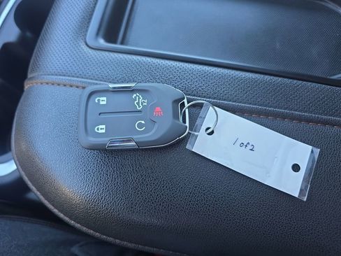 Used 2021 GMC Sierra 2500 AT4 w/ AT4 Premium Plus Package image 39