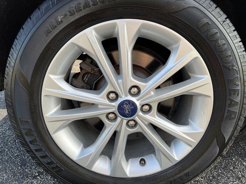 Used 2018 Ford Escape SEL AWD/4WD image 14