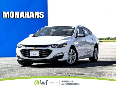 Used 2024 Chevrolet Malibu LT FWD image 1