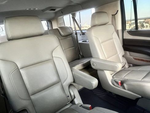 Used 2015 Chevrolet Suburban LTZ image 13