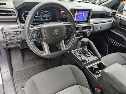 Used 2025 Toyota 4Runner TRD Off-Road image 4