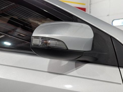 Used 2015 Toyota Corolla S image 46