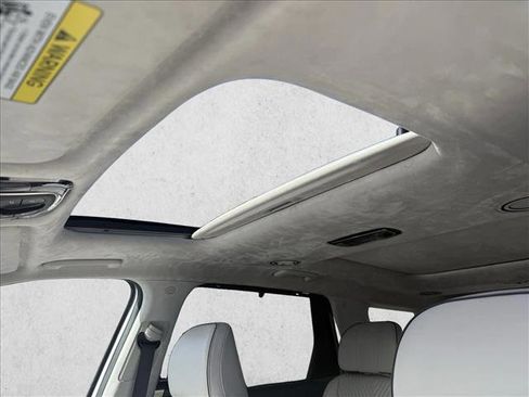 Used 2024 Hyundai Palisade Calligraphy image 16
