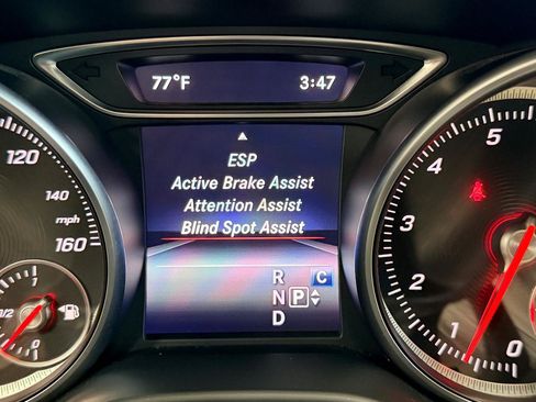 Used 2018 Mercedes-Benz CLA 250 image 43