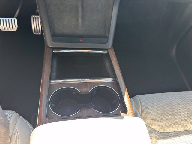 Used 2022 Tesla Model X AWD/4WD image 16