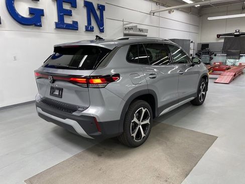 New 2026 Volkswagen Tiguan SE image 4