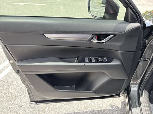 Used 2020 MAZDA CX-5 Touring FWD image 39