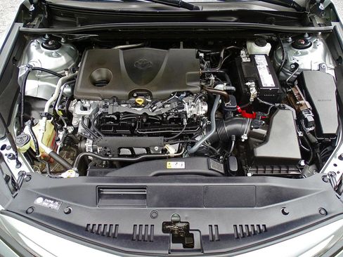 Used 2024 Toyota Camry SE FWD image 18