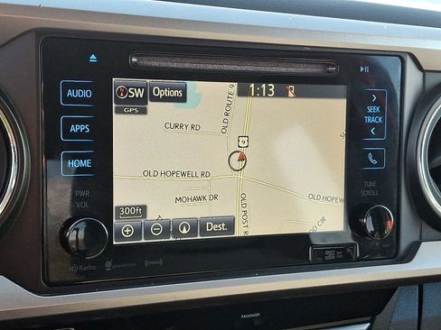 Certified 2017 Toyota Tacoma SR5 image 19