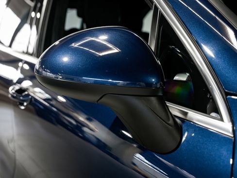 Used 2012 Porsche Cayenne Turbo image 44