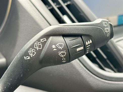 Used 2018 Ford Escape SE w/ SE Sync 3 Package FWD image 25