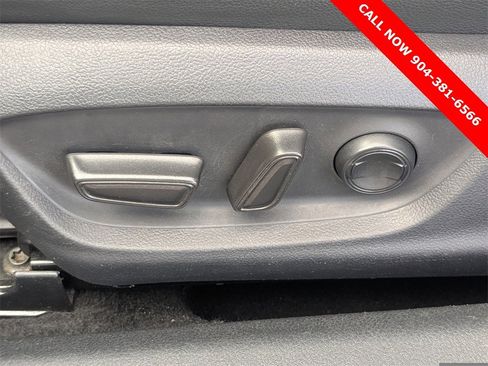 Used 2019 Toyota Camry SE image 20