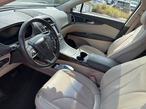 Used 2019 Lincoln Nautilus Reserve w/ Driver Assistance Package image 5