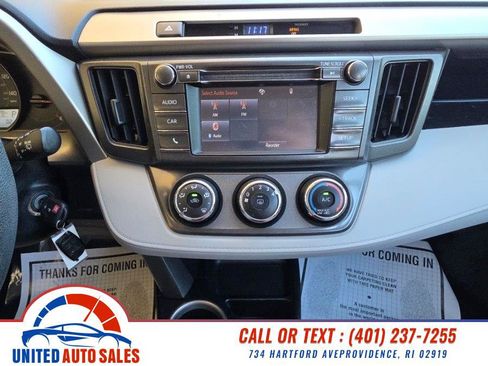 Used 2014 Toyota RAV4 LE AWD/4WD image 16