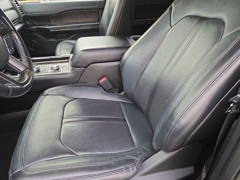 Used 2019 Ford Expedition Max Limited image 21