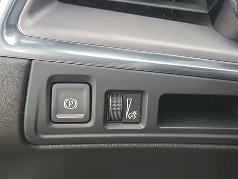 Used 2020 Cadillac XT5 Luxury image 25