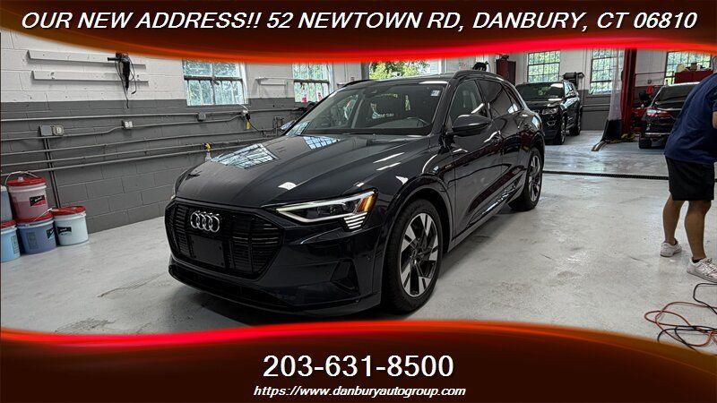 Used 2021 Audi e-tron Premium w/ Convenience Plus Package AWD/4WD image 1