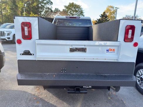 New 2026 GMC Sierra 3500 Pro w/ Convenience Package image 6