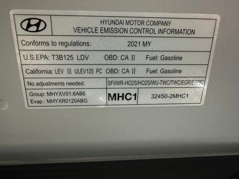 Used 2021 Hyundai Accent Limited image 32