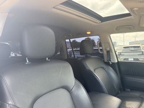 Used 2024 Nissan Armada SL w/ Captain's Chairs Package image 12