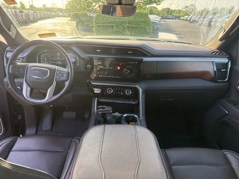 Used 2023 GMC Sierra 1500 Denali w/ Technology Package AWD/4WD image 29