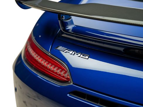 Used 2019 Mercedes-Benz AMG GT R image 23