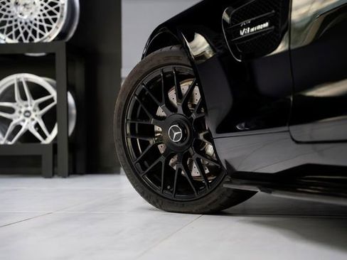 Used 2018 Mercedes-Benz AMG GT Roadster w/ Lane Tracking Package image 15