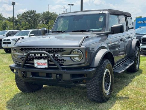 Used 2024 Ford Bronco Badlands w/ Sasquatch Package AWD/4WD image 8